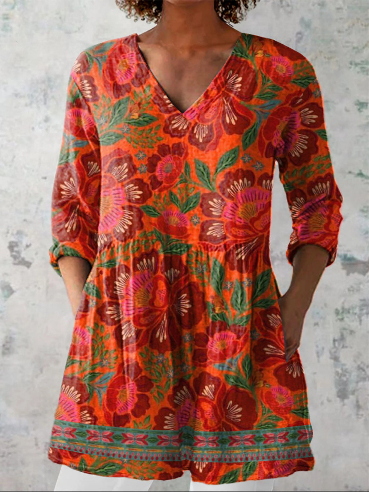 Amalie | Lang Bluse med V-hals