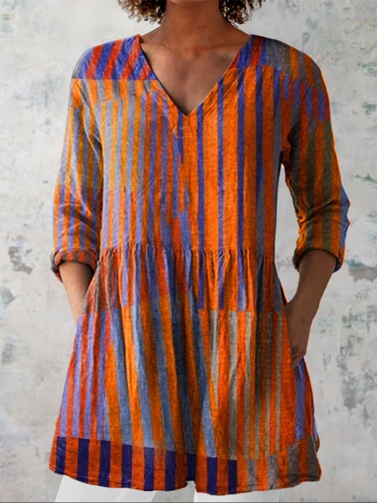 Alberte | Lang Bluse med V-hals