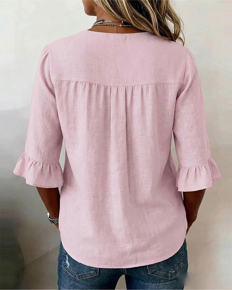 Vilma | Knappet bluse med flæser
