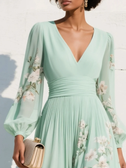 Susanne | Plisseret maxikjole i mintgrøn chiffon med blomsterprint