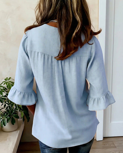 Vilma | Knappet bluse med flæser